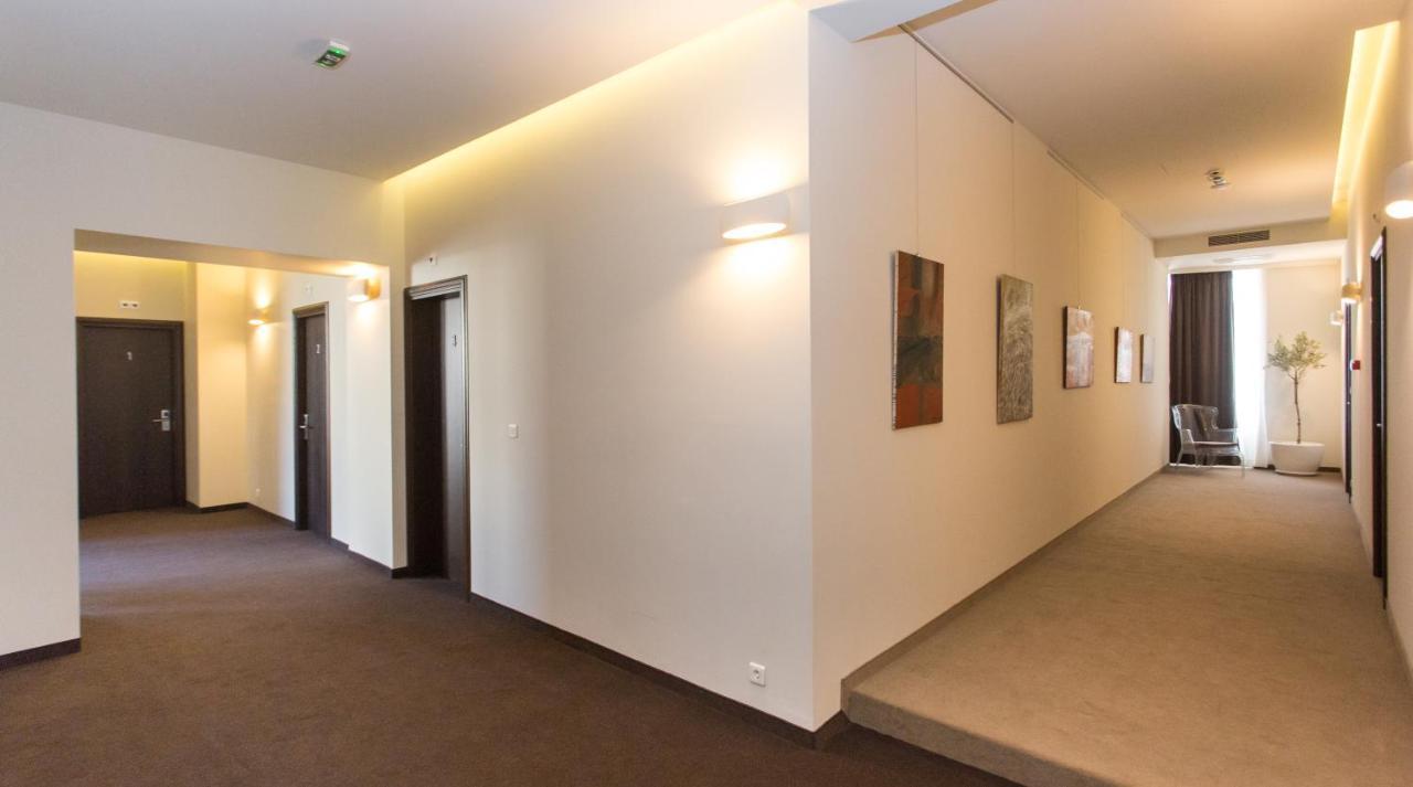 Hotel Grand Hedonist Pančevo Екстериор снимка