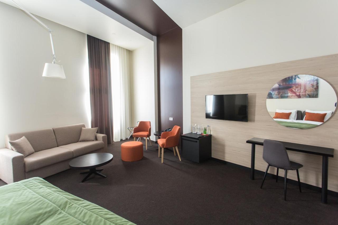 Hotel Grand Hedonist Pančevo Екстериор снимка