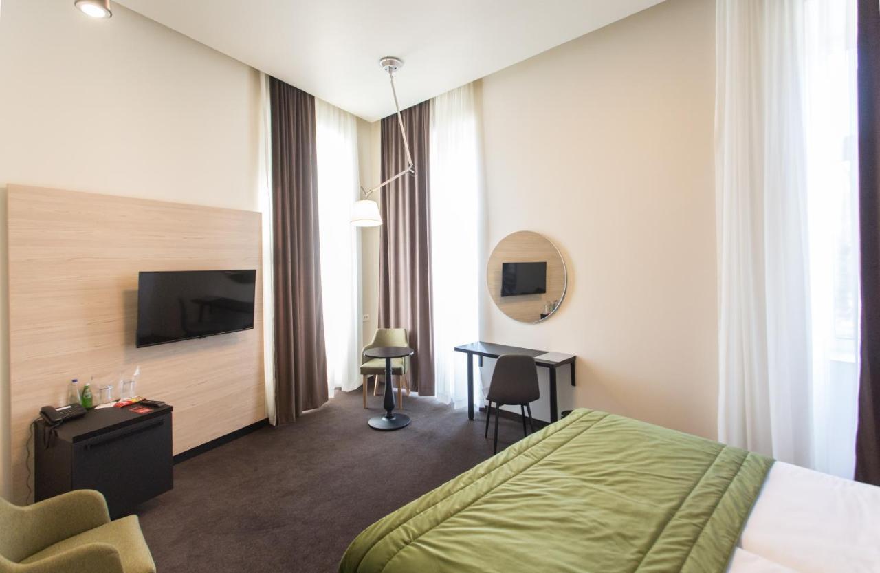 Hotel Grand Hedonist Pančevo Екстериор снимка