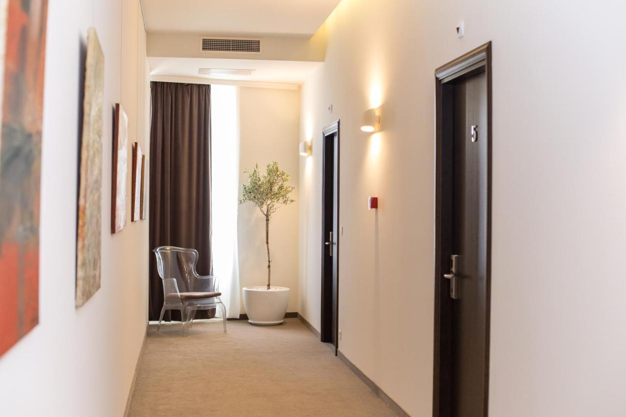 Hotel Grand Hedonist Pančevo Екстериор снимка