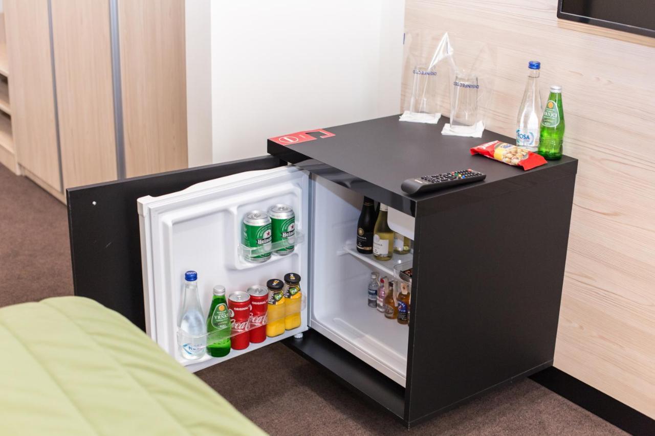 Hotel Grand Hedonist Pančevo Екстериор снимка